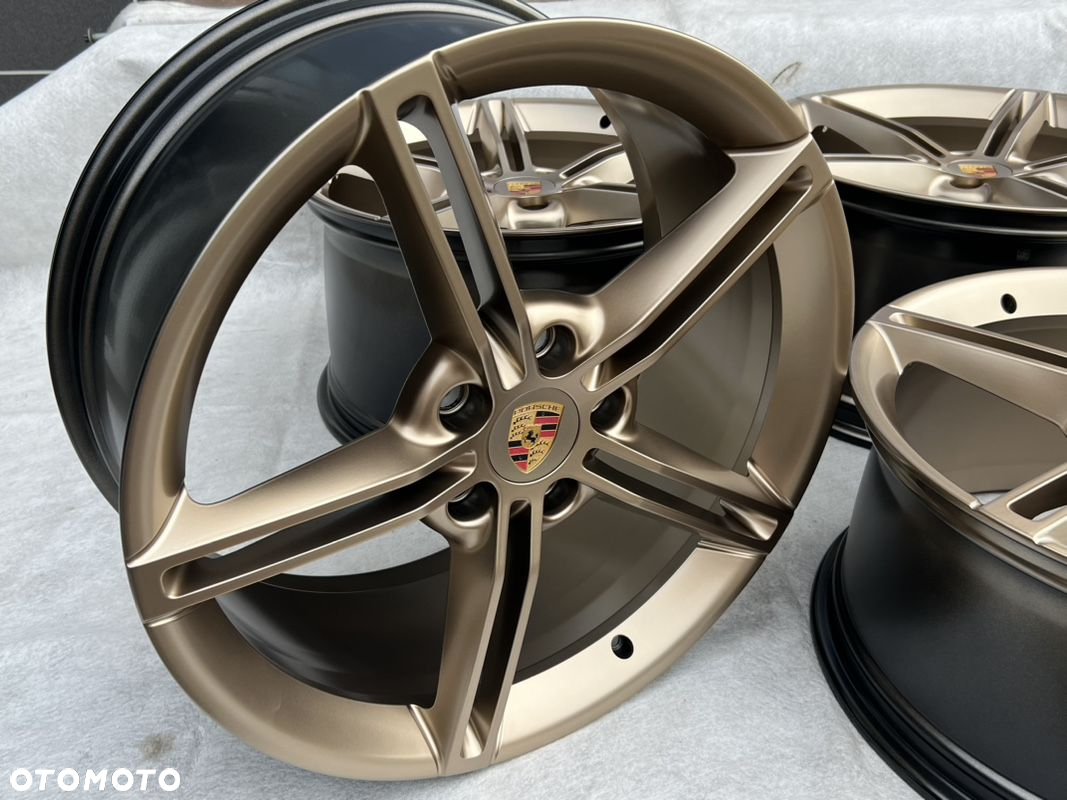 Felgi Porsche Taycan 21'' Golg Edytion oryginalne - 8