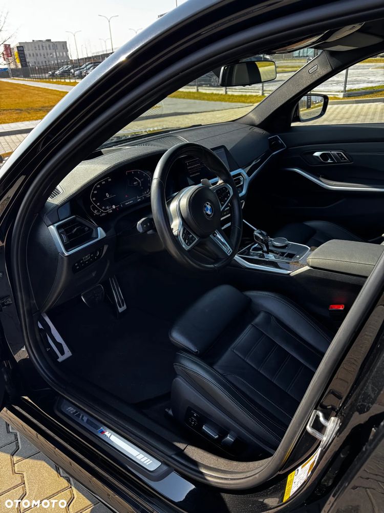 BMW Seria 3 330i M Sport sport - 14