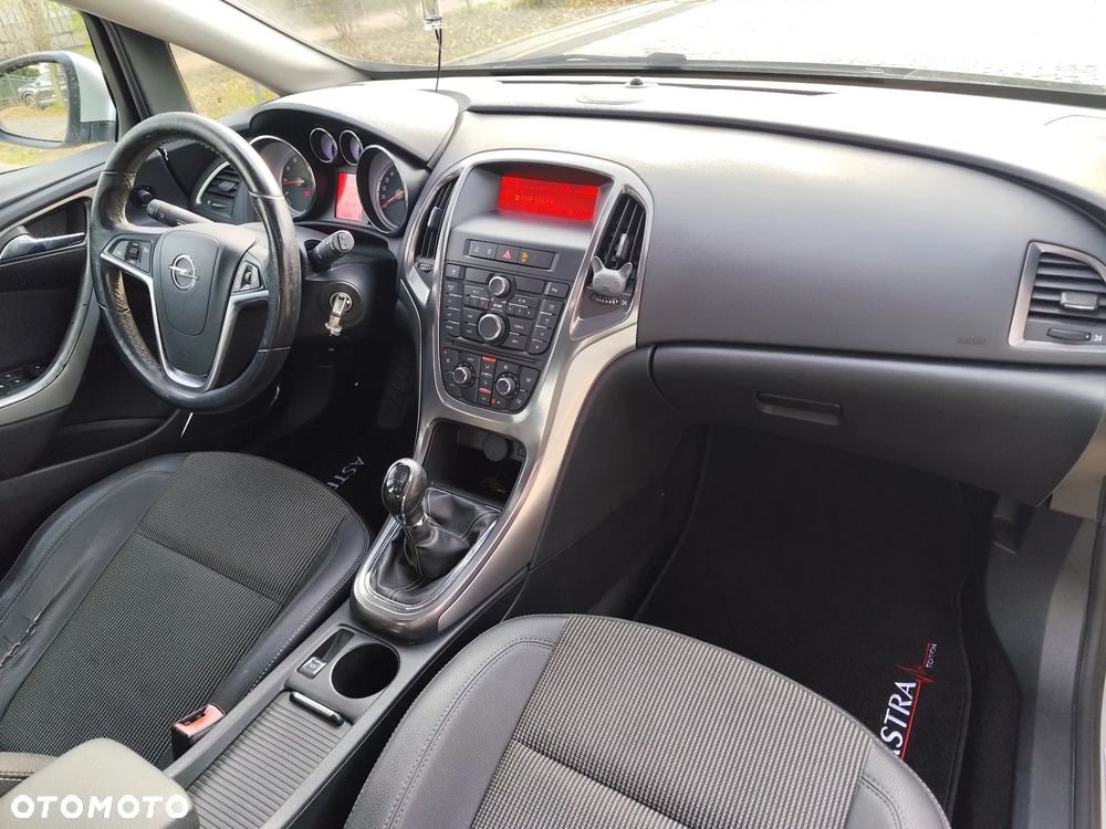 Opel Astra 1.4 T Cosmo S&S - 19