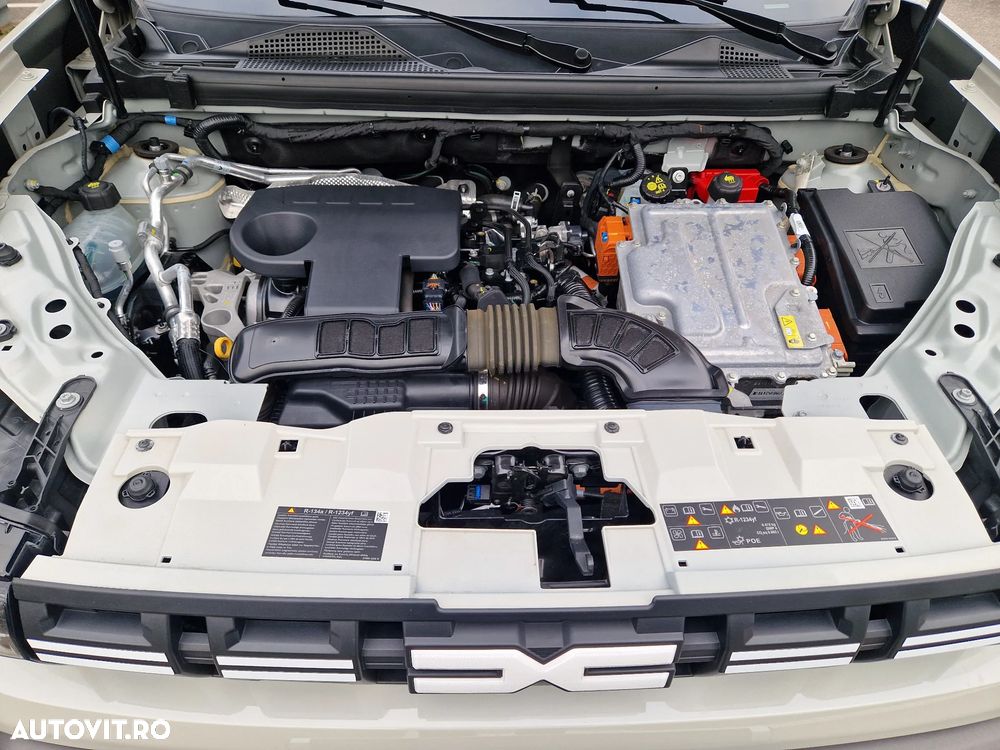 Dacia Duster HEV 140 Journey - 30