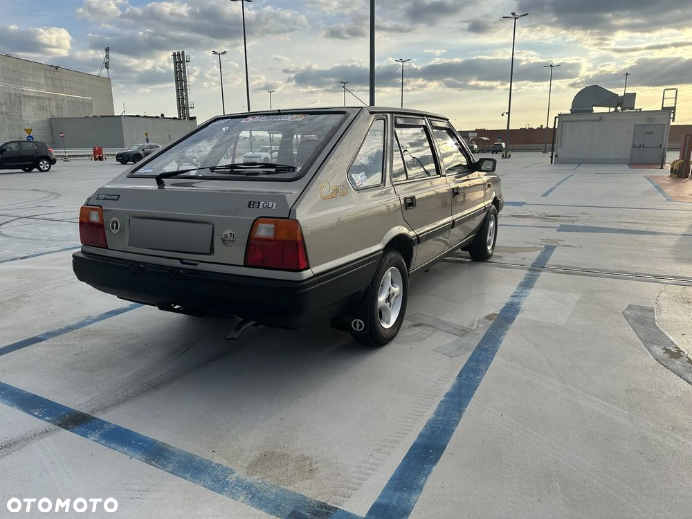Polonez Caro - 6