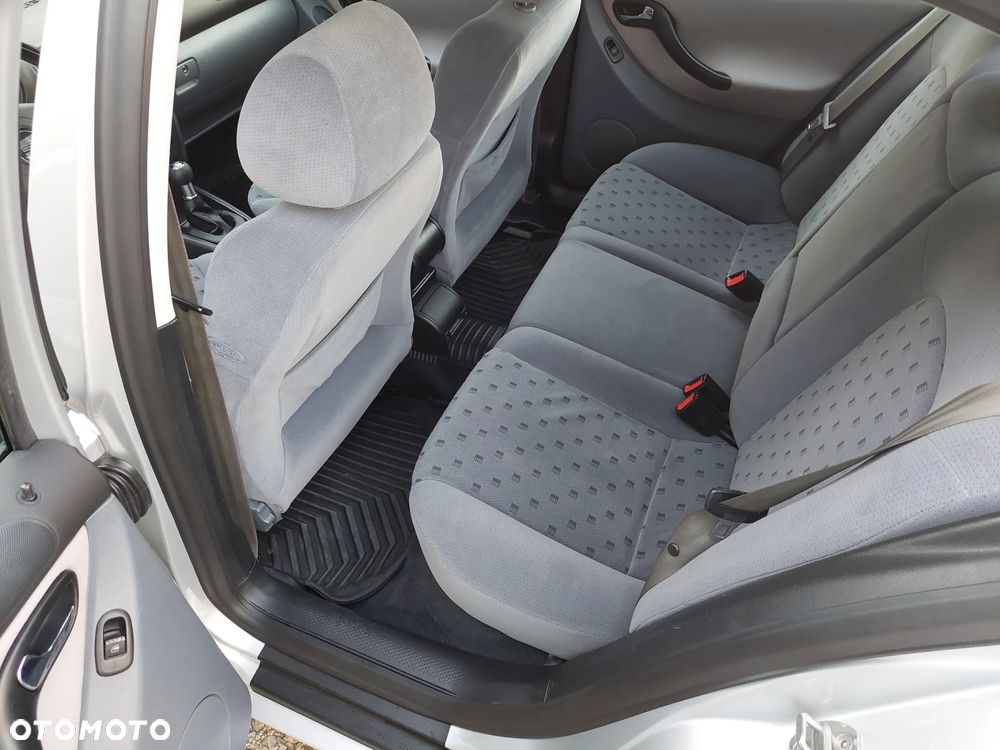 Seat Toledo 1.6 16V Stella - 23