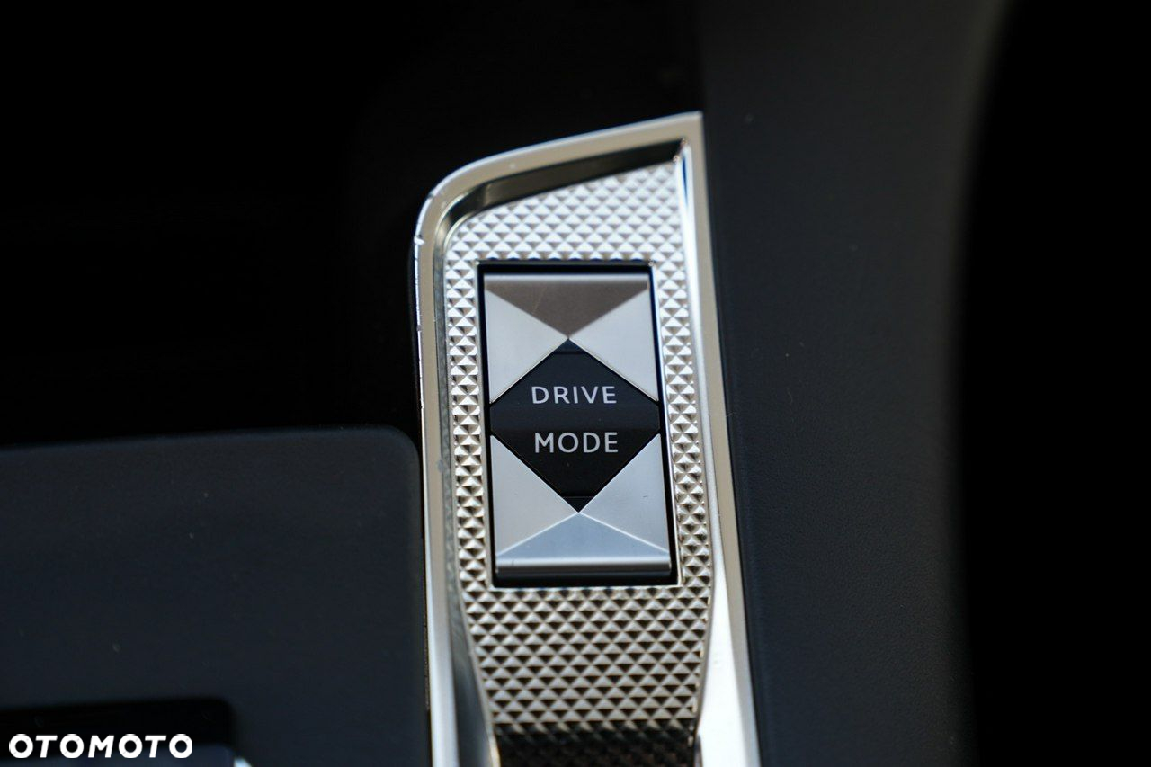 DS Automobiles DS 7 Crossback - 27