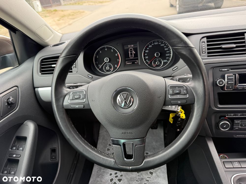 Volkswagen Jetta 1.4 TSI Match - 19