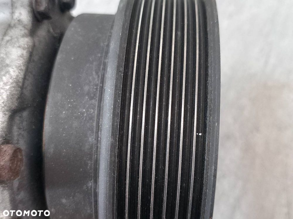 POMPA, SPRĘŻARKA KLIMATYZACJI RENAULT CLIO III 8200357173-B  SD6V12 1.2 16V - 3
