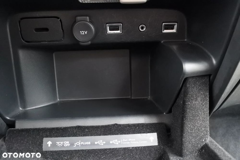 Citroën C4 Grand Picasso BlueHDi 150 EAT6 Exclusive - 23