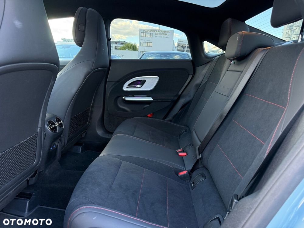 Mercedes-Benz CLA 200 mHEV 8G-DCT - 24