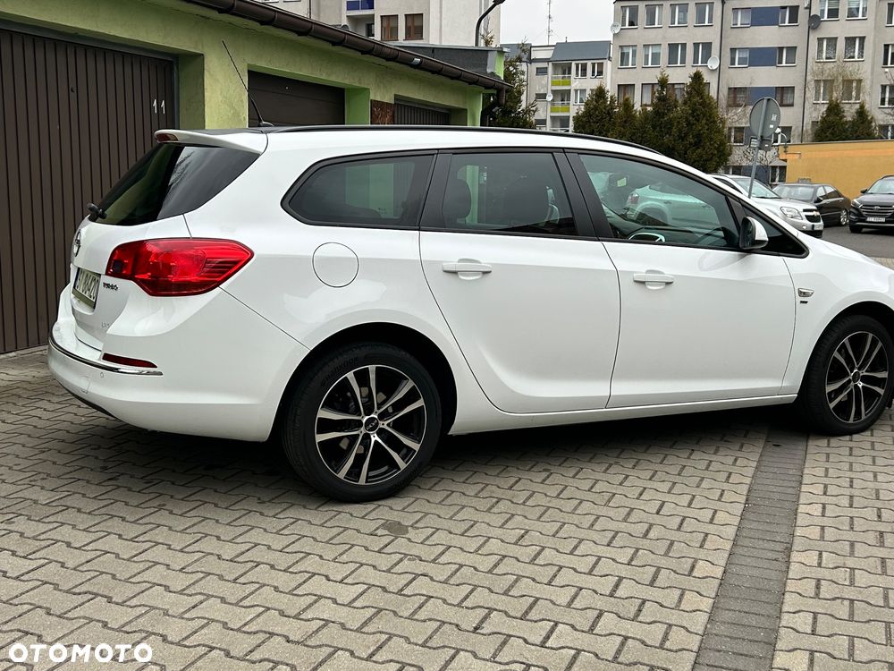 Opel Astra 1.4 Turbo Style - 10