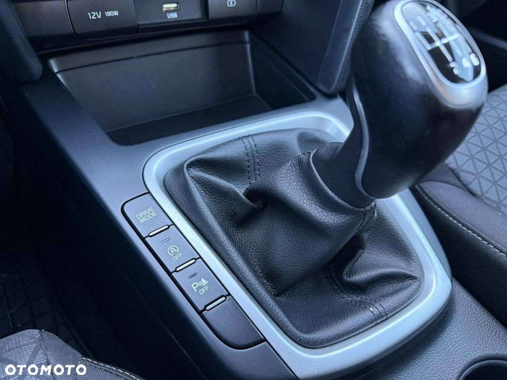 Kia Ceed - 16