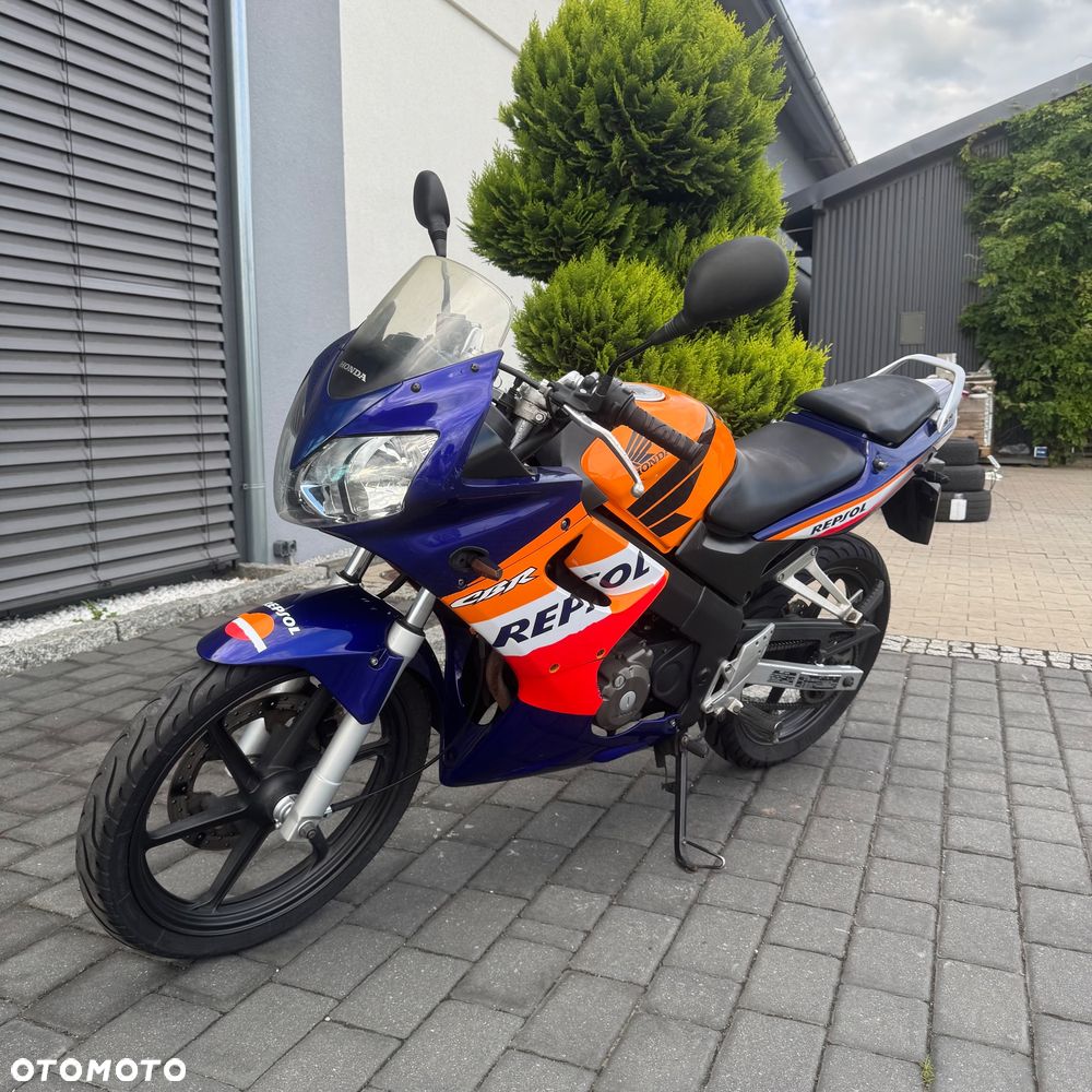 Honda CBR - 11