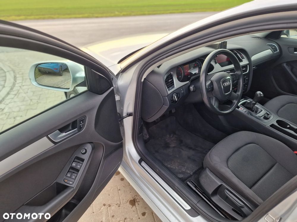 Audi A4 Avant 2.0 TDI DPF quattro Ambition - 17