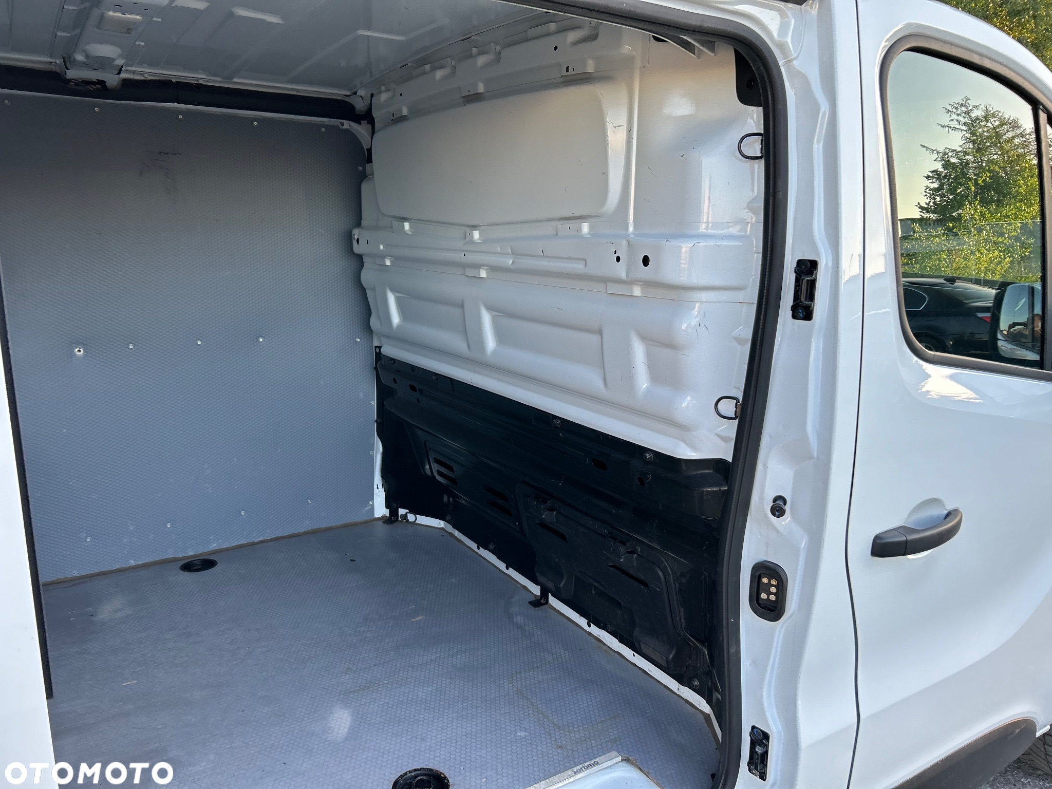 Renault Trafic - 27