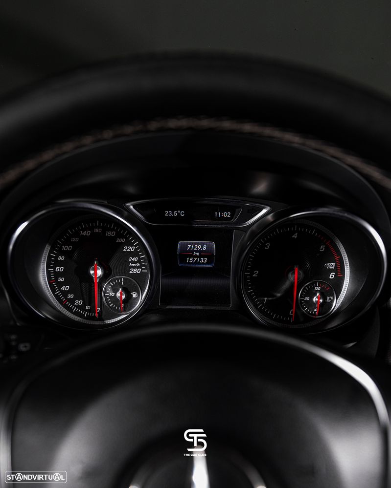 Mercedes-Benz GLA 180 d Urban - 23