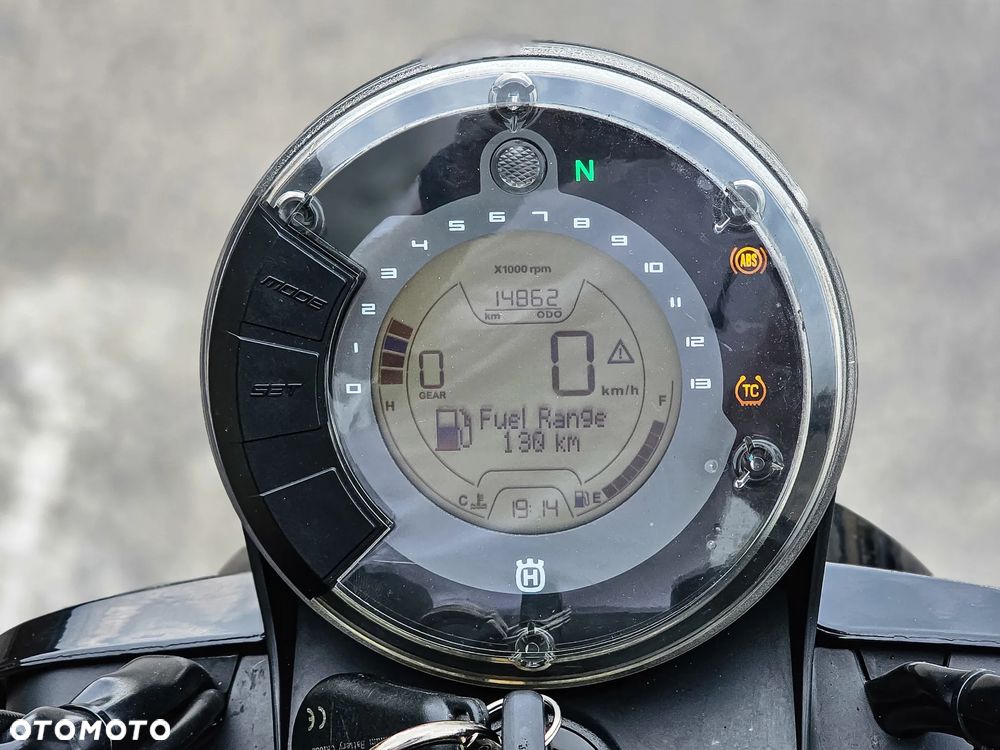 Husqvarna Svartpilen - 11