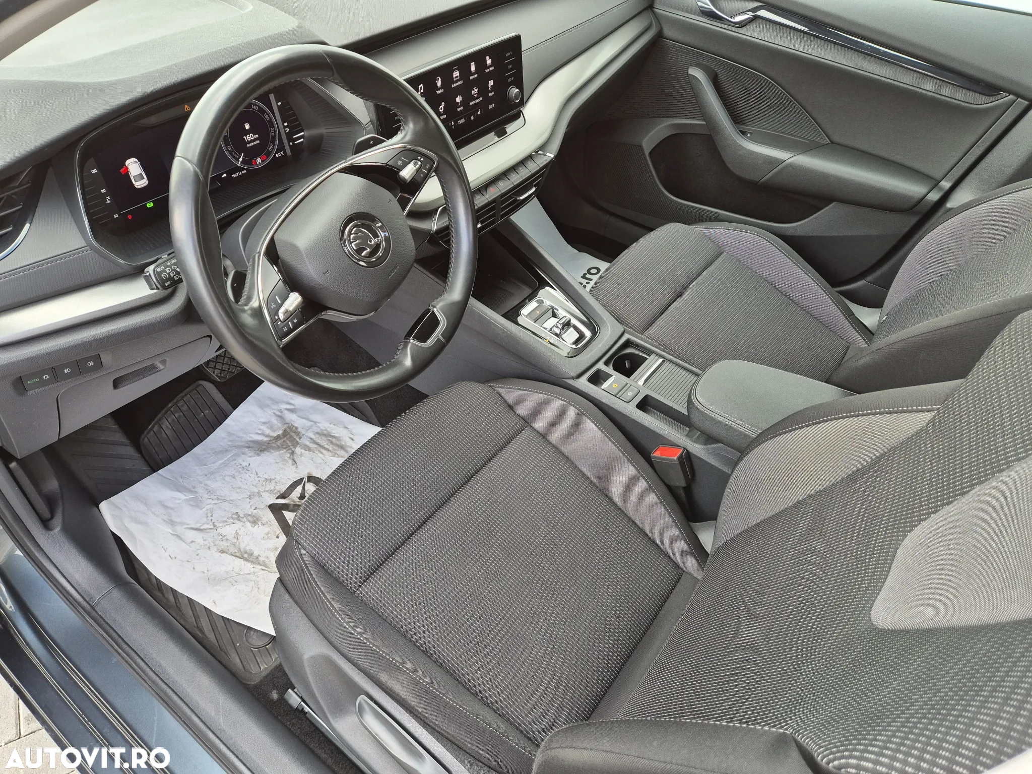 Skoda Octavia 2.0 TDI DSG Ambition - 9