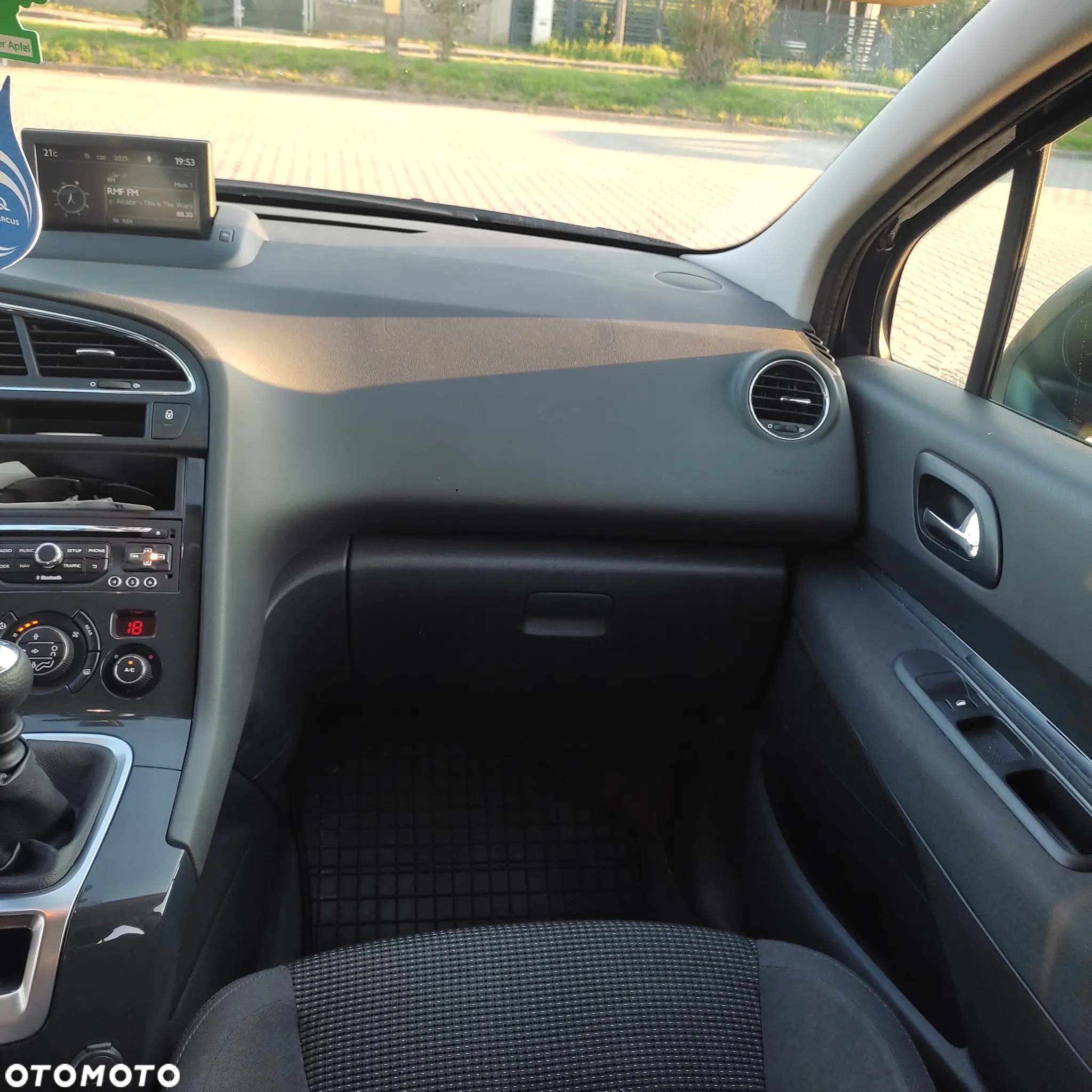 Peugeot 5008 1.6 BlueHDi Style 7os - 11