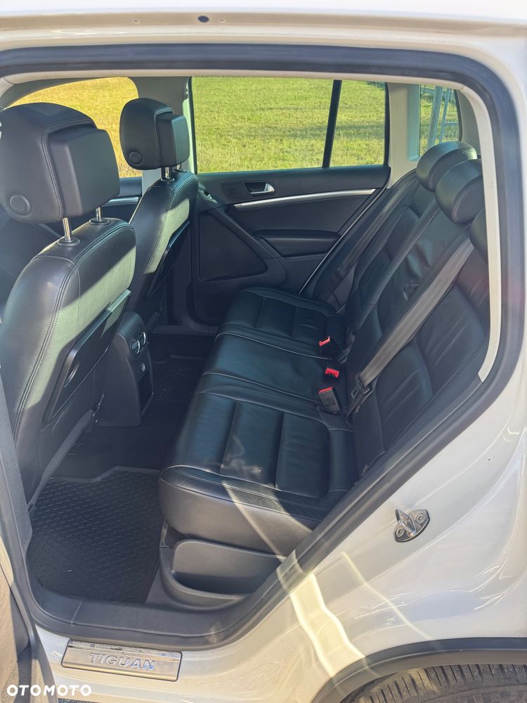 Volkswagen Tiguan - 16