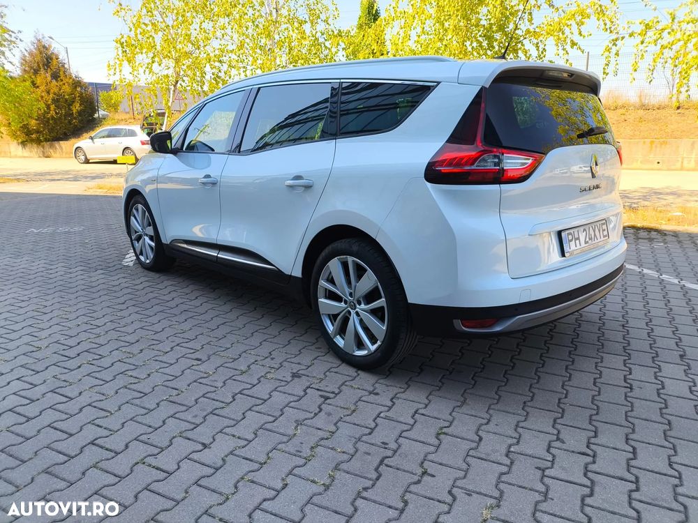 Renault Grand Scenic - 1