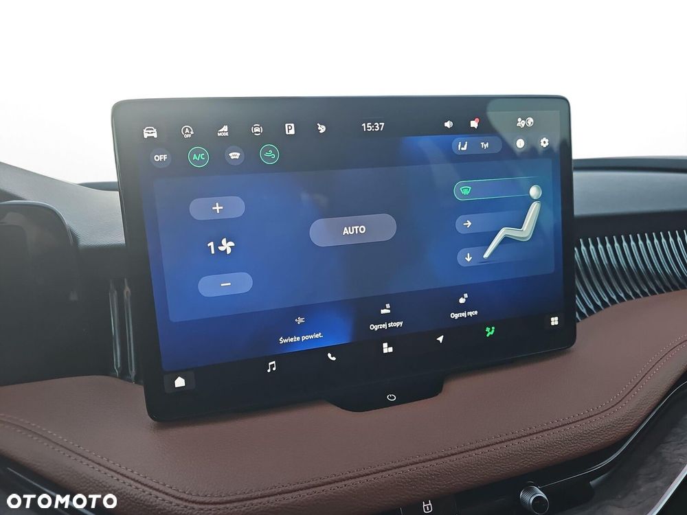 Skoda Superb 2.0 TDI SCR 4x4 L&K DSG - 29