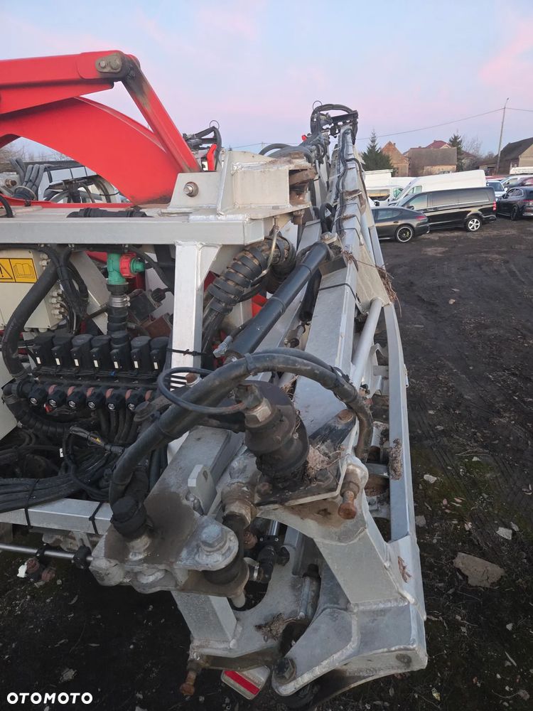 Kuhn Opryskiwacz Kuhn Metris 4100 - 8