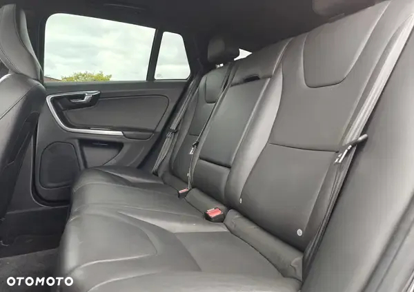 Volvo V60 D4 Drive-E Summum - 13