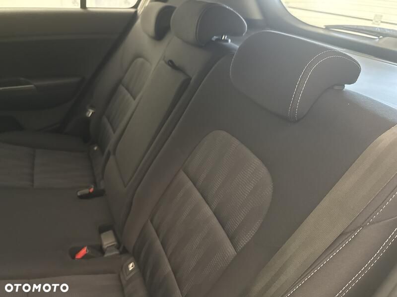 Kia Sportage 1.6 GDI S 2WD - 19