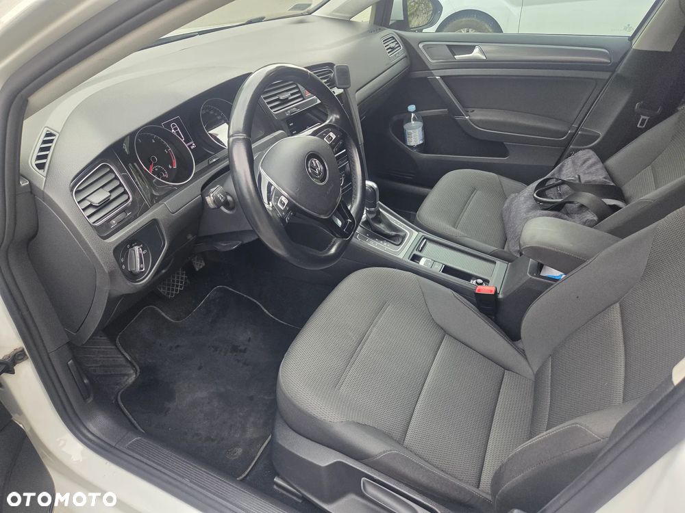 Volkswagen Golf 1.6 TDI (BlueMotion Technology) DSG Trendline - 8