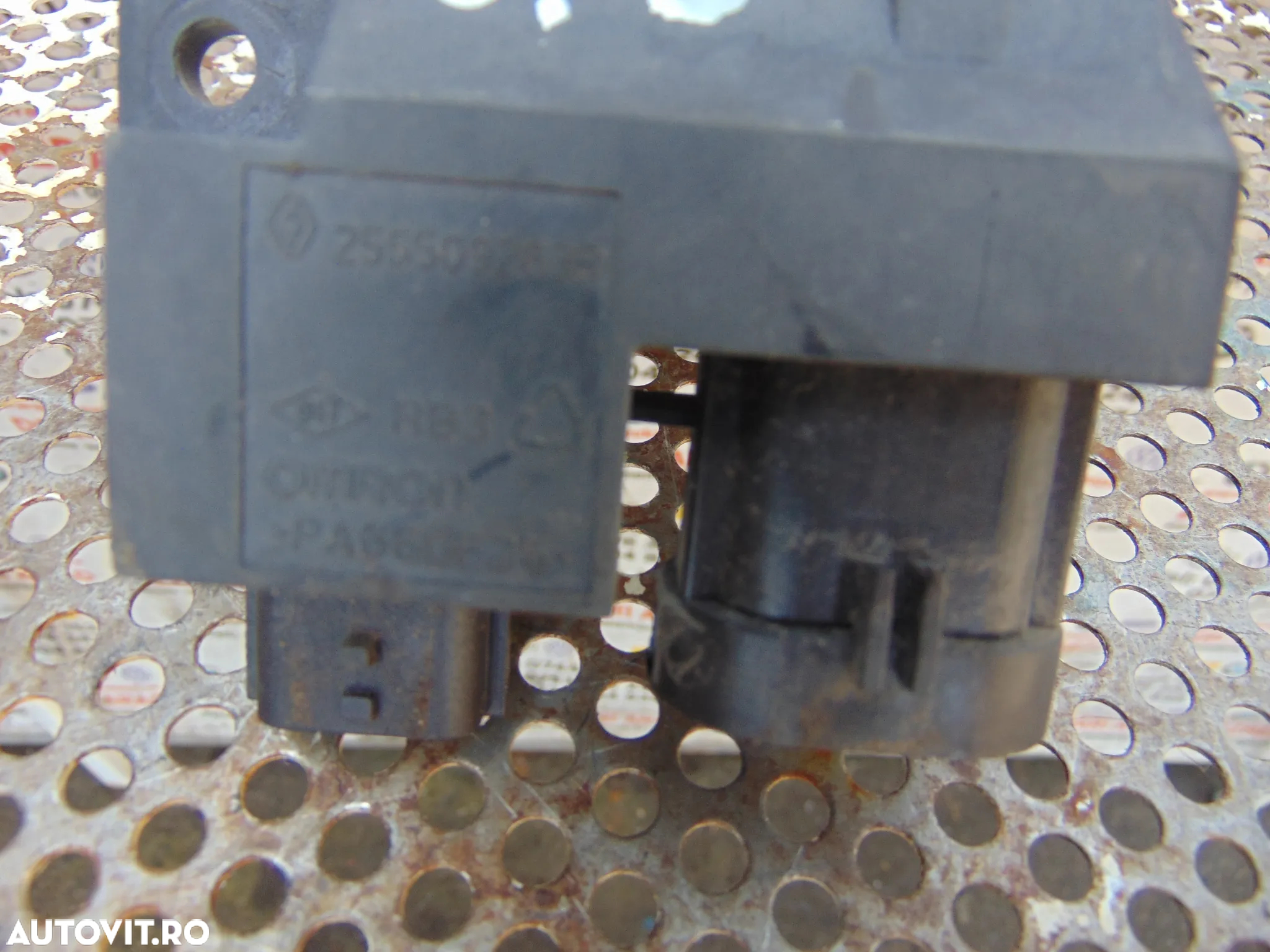 Rezistenta ventilator racire Renault clio 4 1.5 Dacia lodgy dokker duster logan cod 255501295r rezistenta gmv - 3