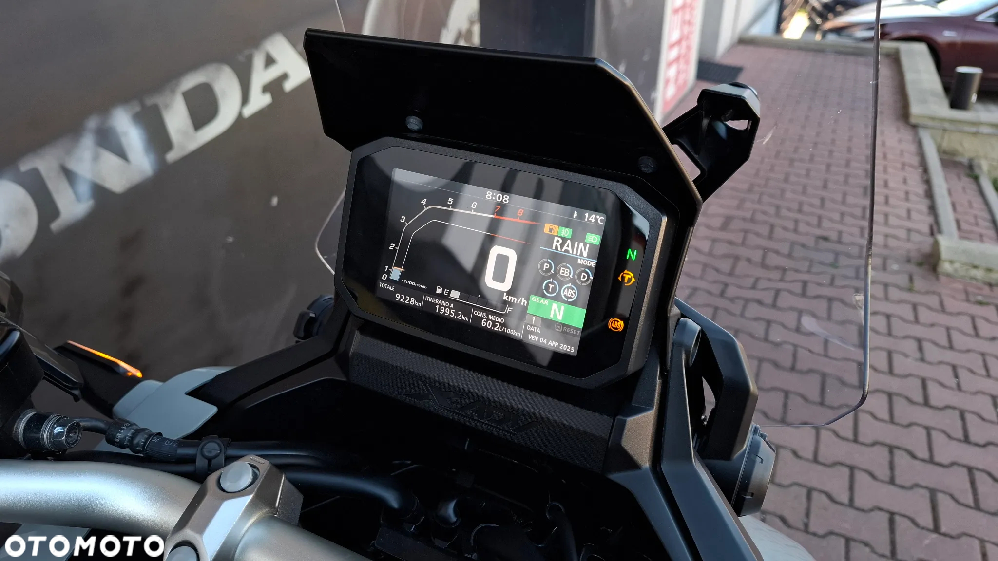 Honda X-ADV - 16