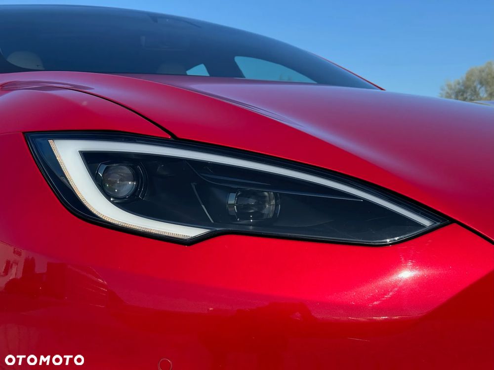Tesla Model S Plaid - 5