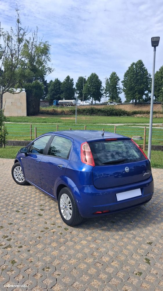 Fiat Grande Punto 1.3 M-Jet Emotion - 4