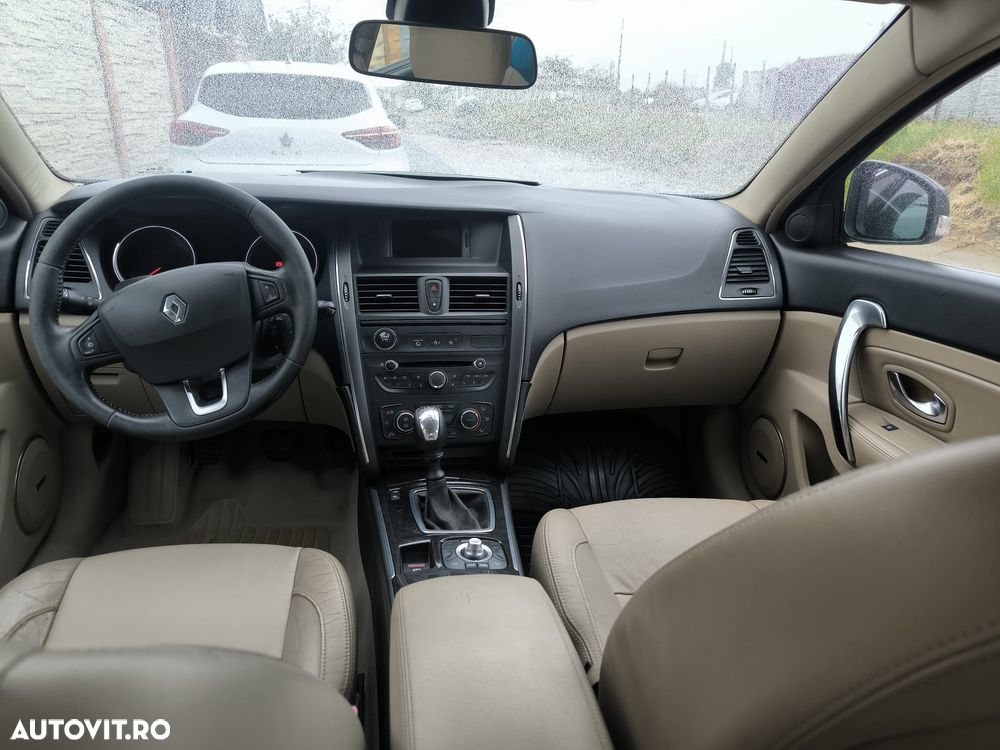 Renault Latitude 2.0 dCi Privilege - 9