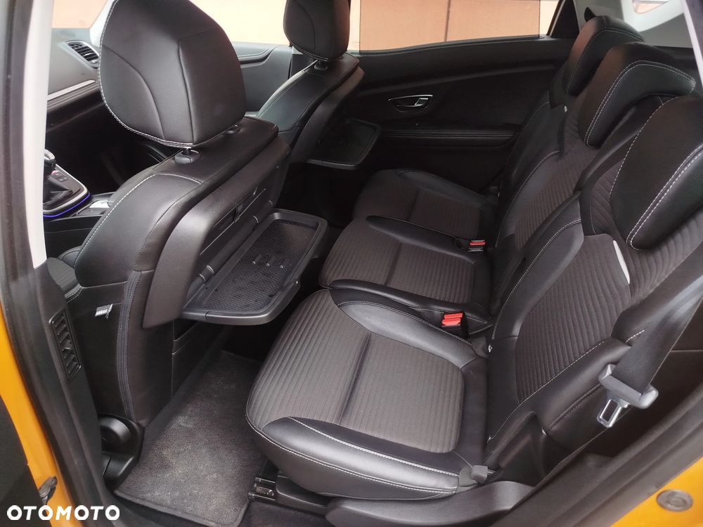 Renault Scenic ENERGY TCe 130 S&S Paris - 21