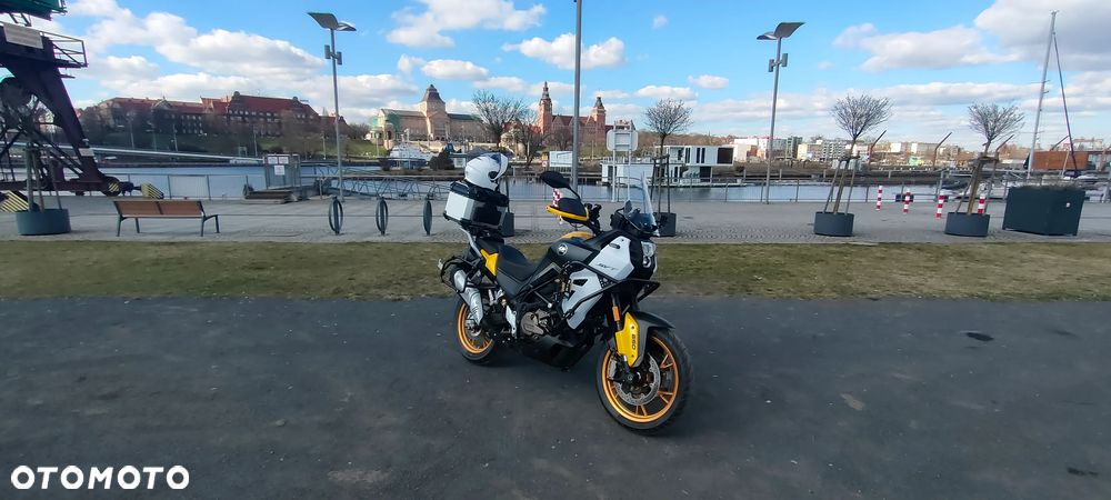 QJMOTOR SVT 650 - 1