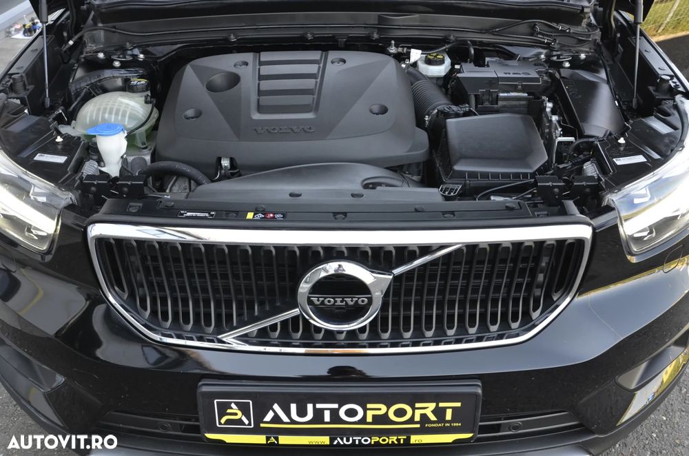 Volvo XC 40 D3 Momentum Pro - 40