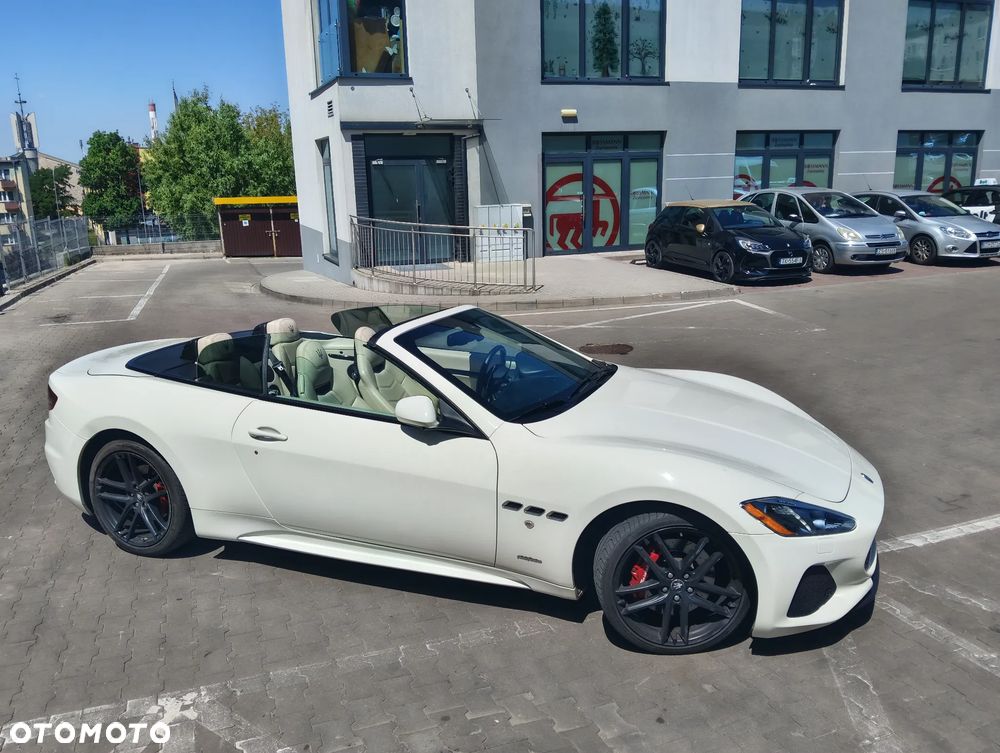 Maserati GranTurismo S - 10
