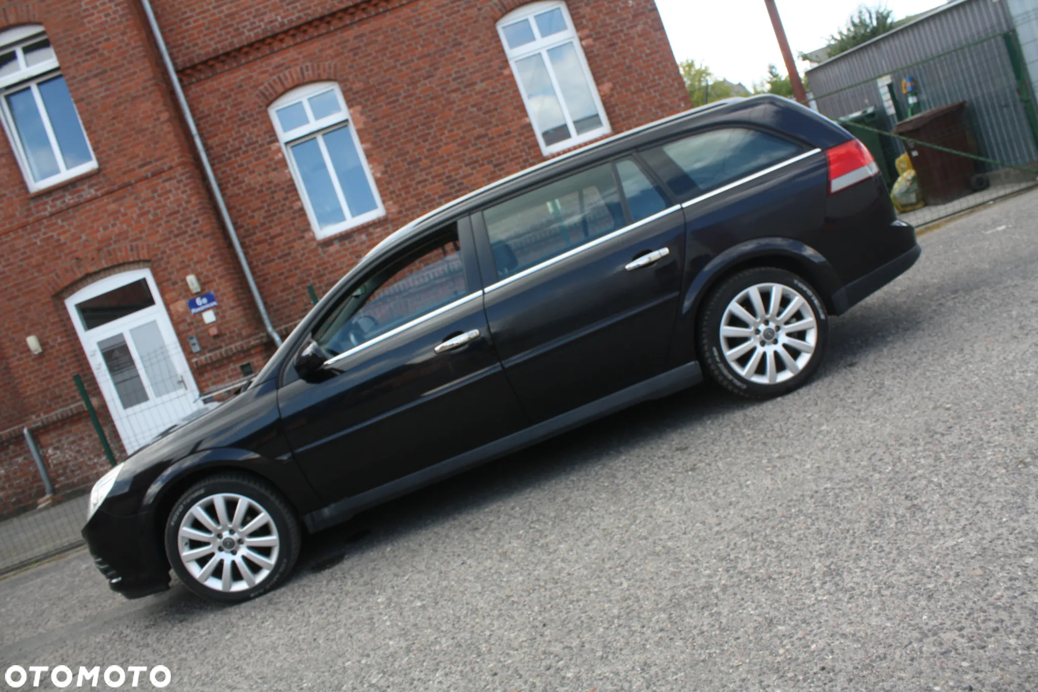 Opel Vectra 1.8 Caravan Cosmo - 12