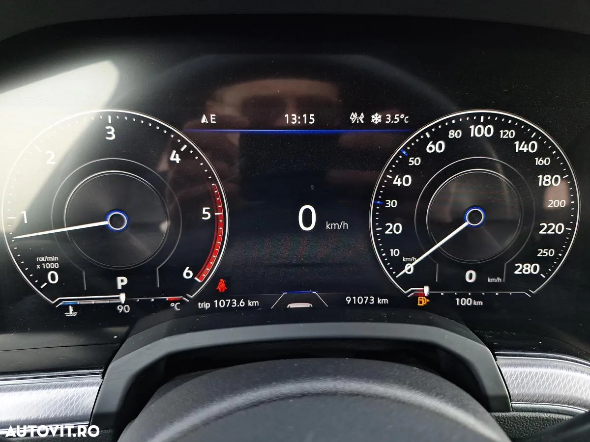 Volkswagen Touareg V6 TDI 4MOTION R-Line - 16