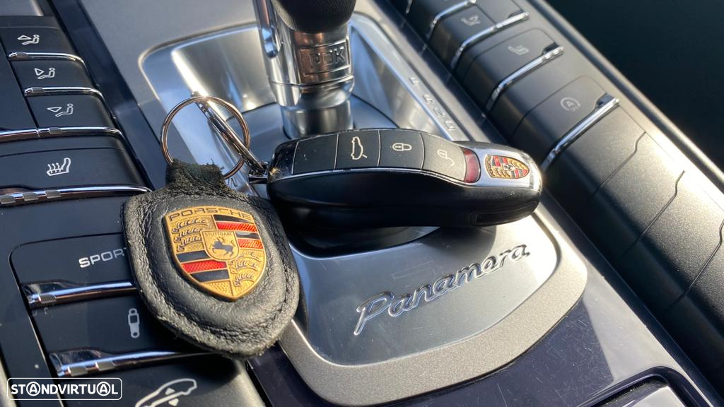 Porsche Panamera 4 Edition PDK - 33