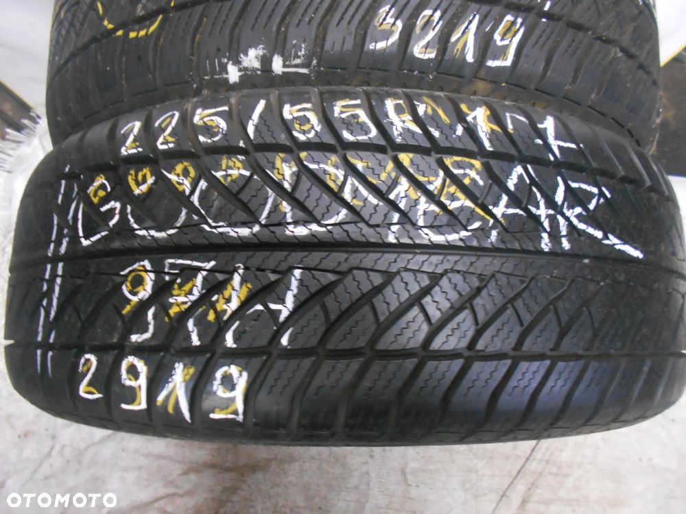 OPONY 225/55R17 GOODYEAR ULTRA GRIP 8 DOT 3219 8MM - 3