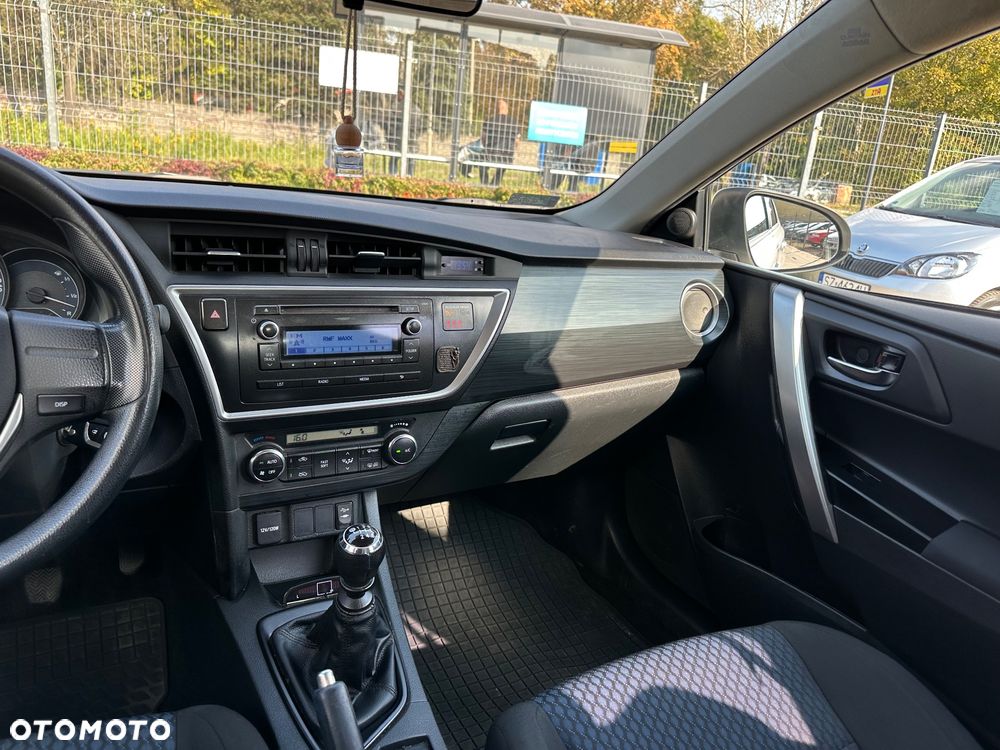 Toyota Auris - 19