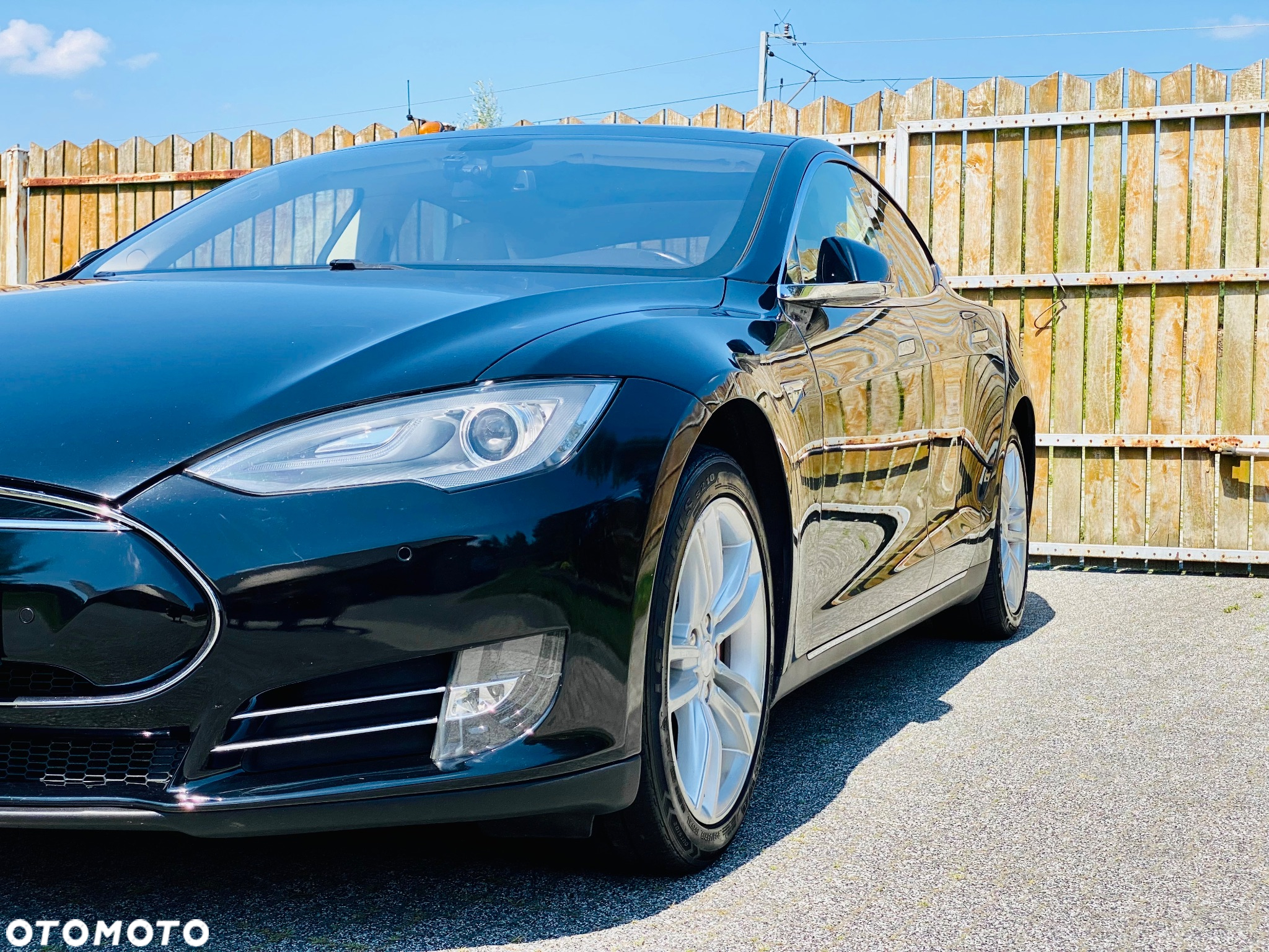 Tesla Model S Standard - 18