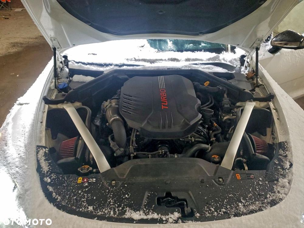 Kia Stinger 3.3 T-GDI AWD GT - 12