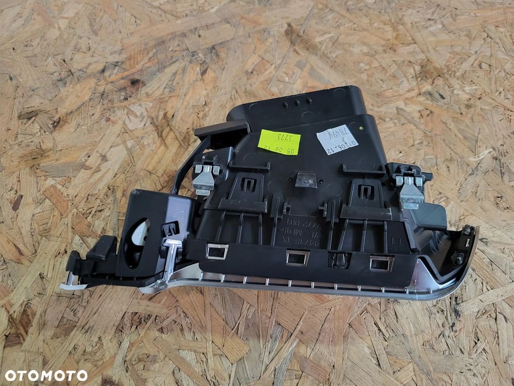 Kratka nawiewu lewa Peugeot 208 2008 - 2