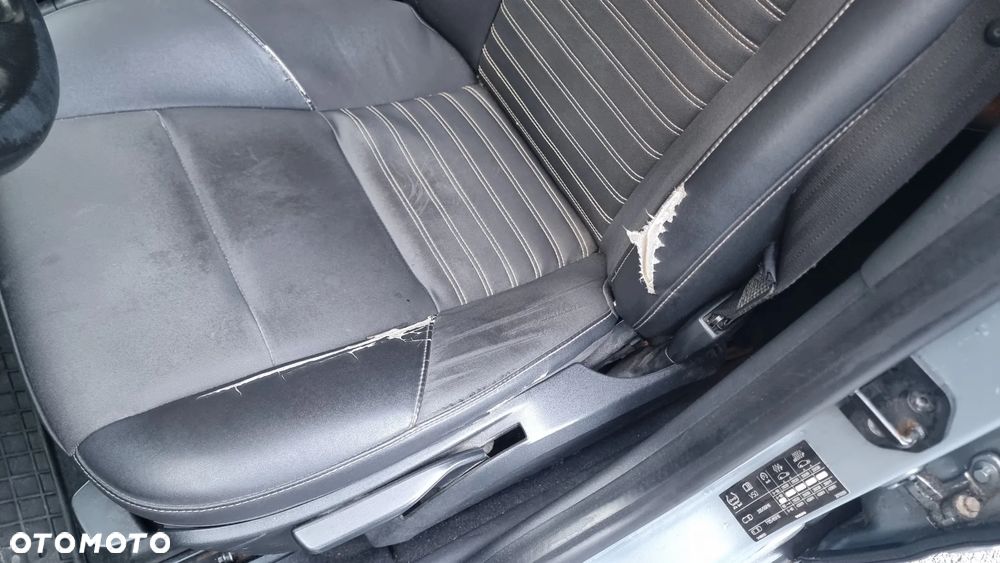 Volvo V50 2.0D DPF Kinetic - 9