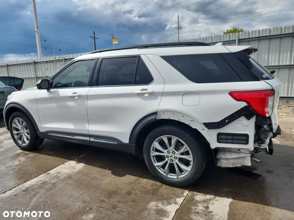 Ford Explorer - 4