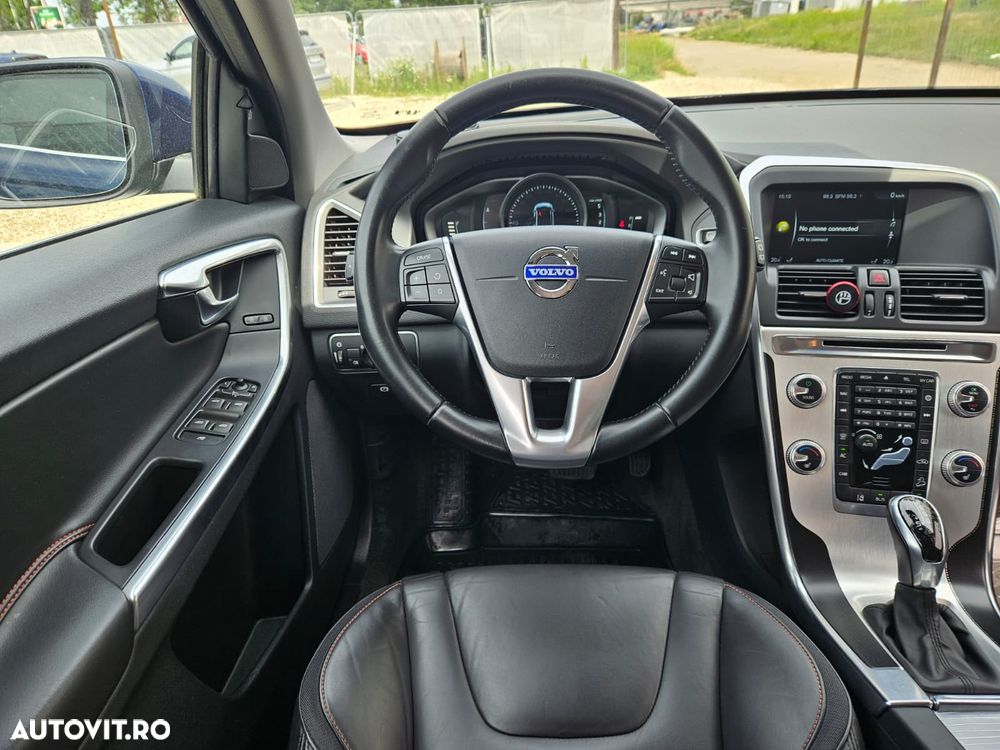 VOLVO XC60 2015 — imagine 9