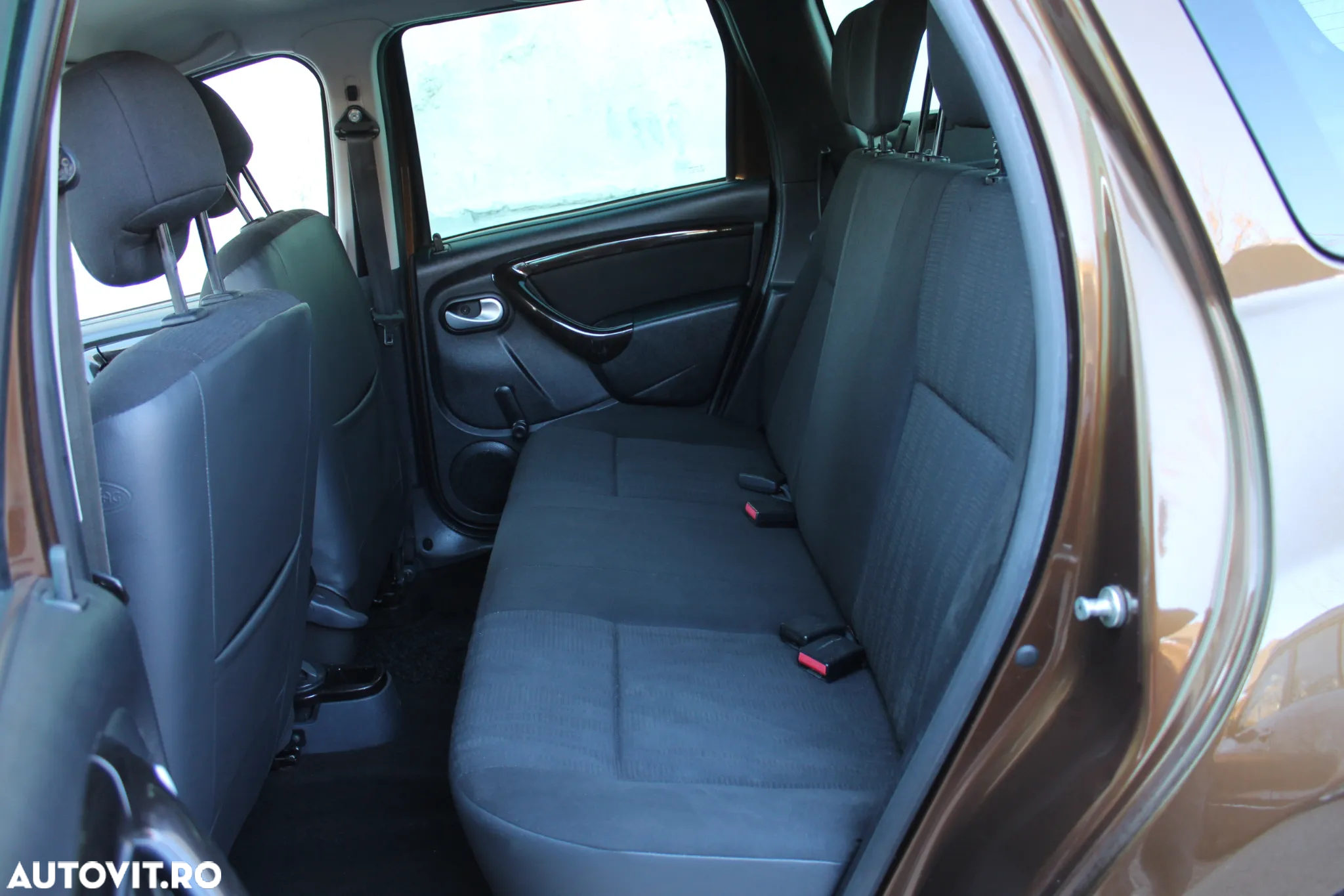 Dacia Duster dCi 110 FAP 4x4 Prestige - 11