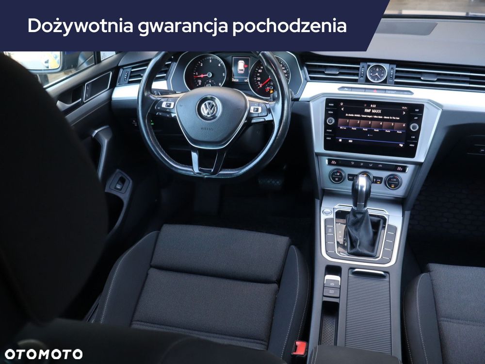 Volkswagen Passat Variant - 9