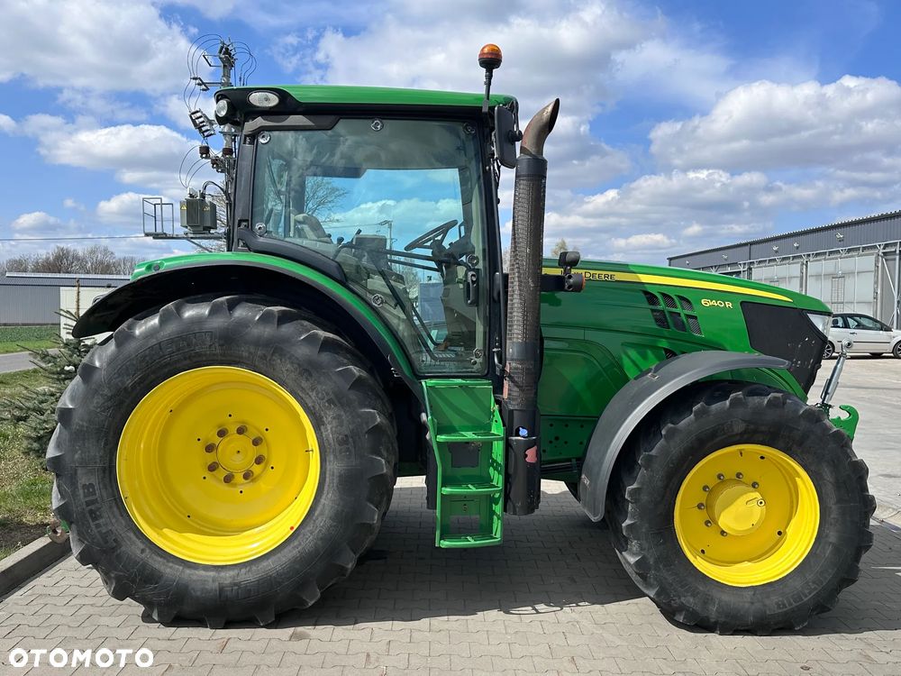 John Deere 6140R - 1